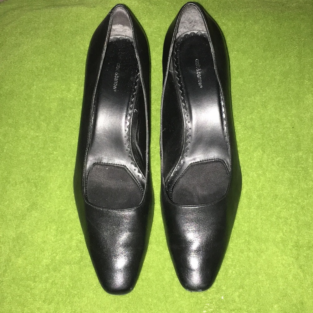 Black leather 2in Dress Heels 👠